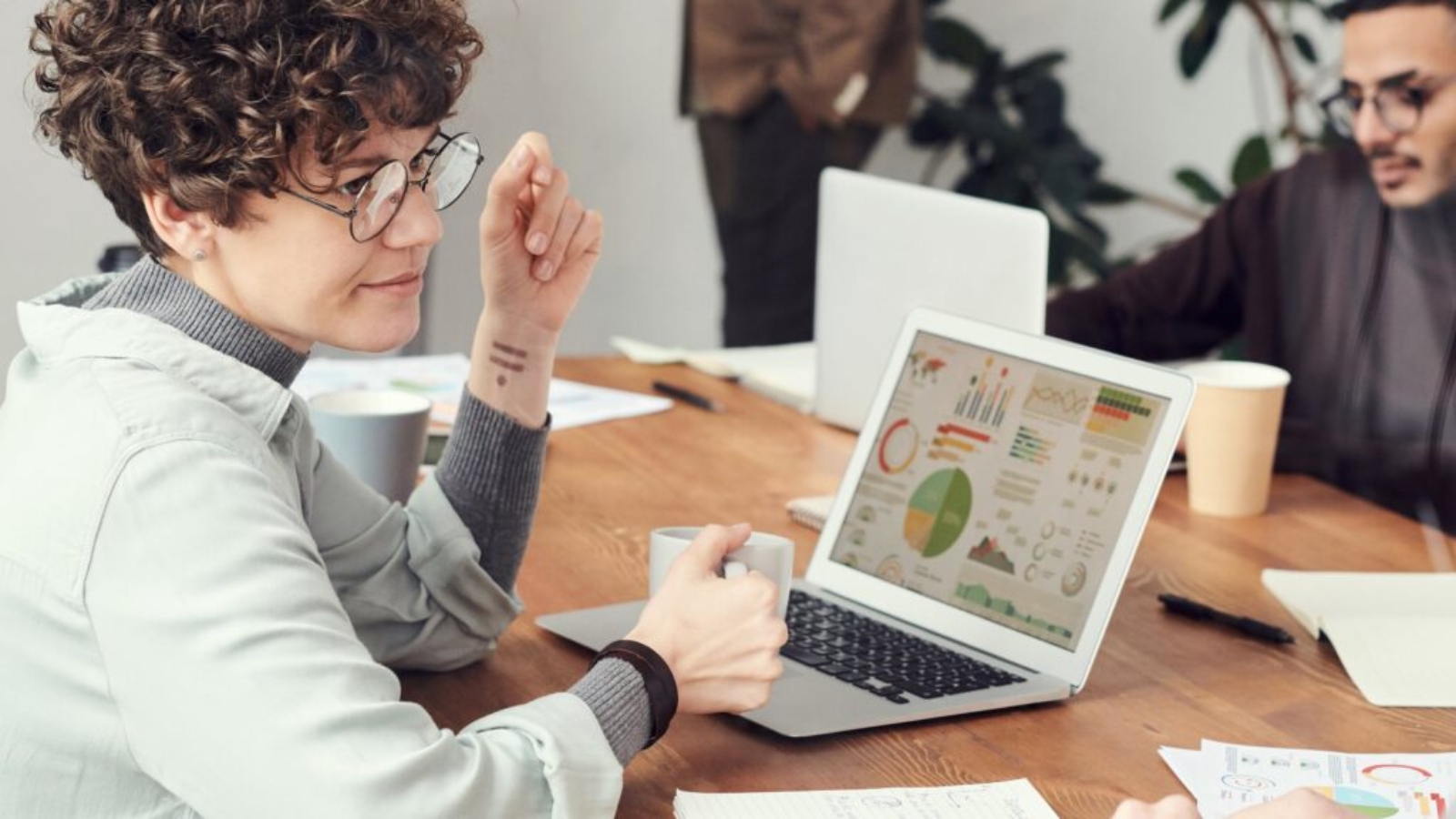 pexels-fauxels-3182778-1024x1024-m6LjKyQ65OH0gBV8